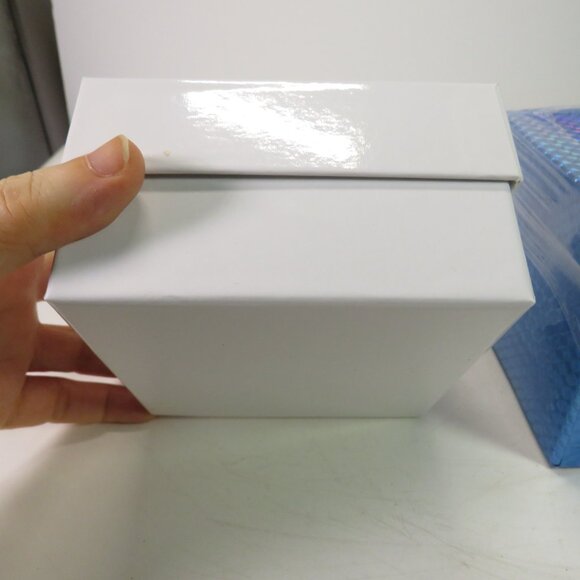 Metallic Silver Striped Gift Box Bow & (2) other Gift Boxes Holographic & white - Picture 13 of 14